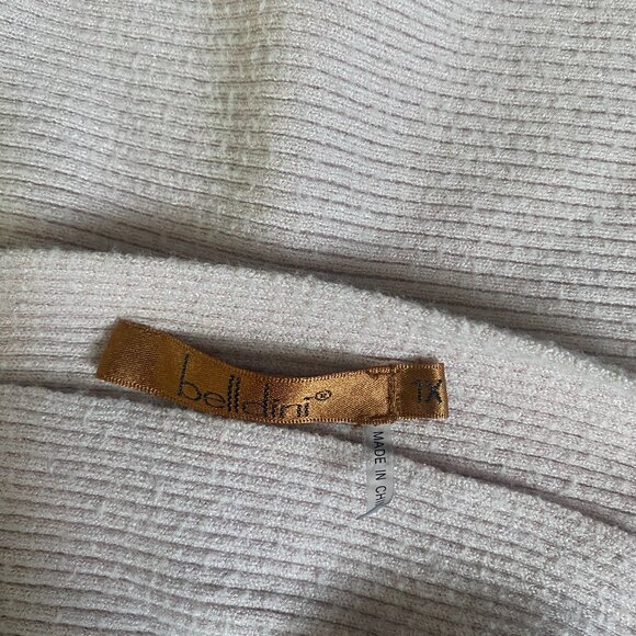 Woman's Batwing Sweater - Picture 4 of 4